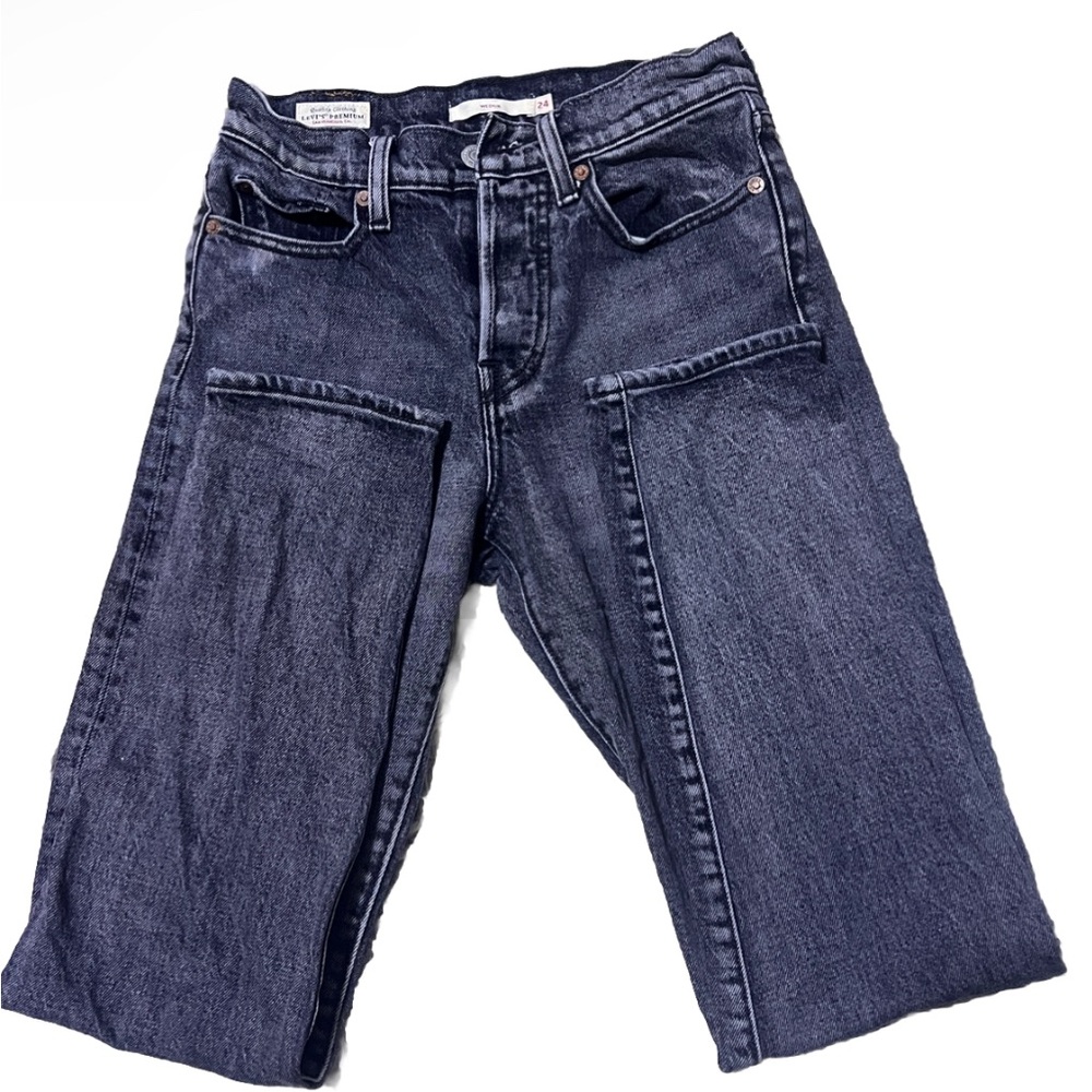 SOLD Vintage Levi’s Wedgie Sz. 24